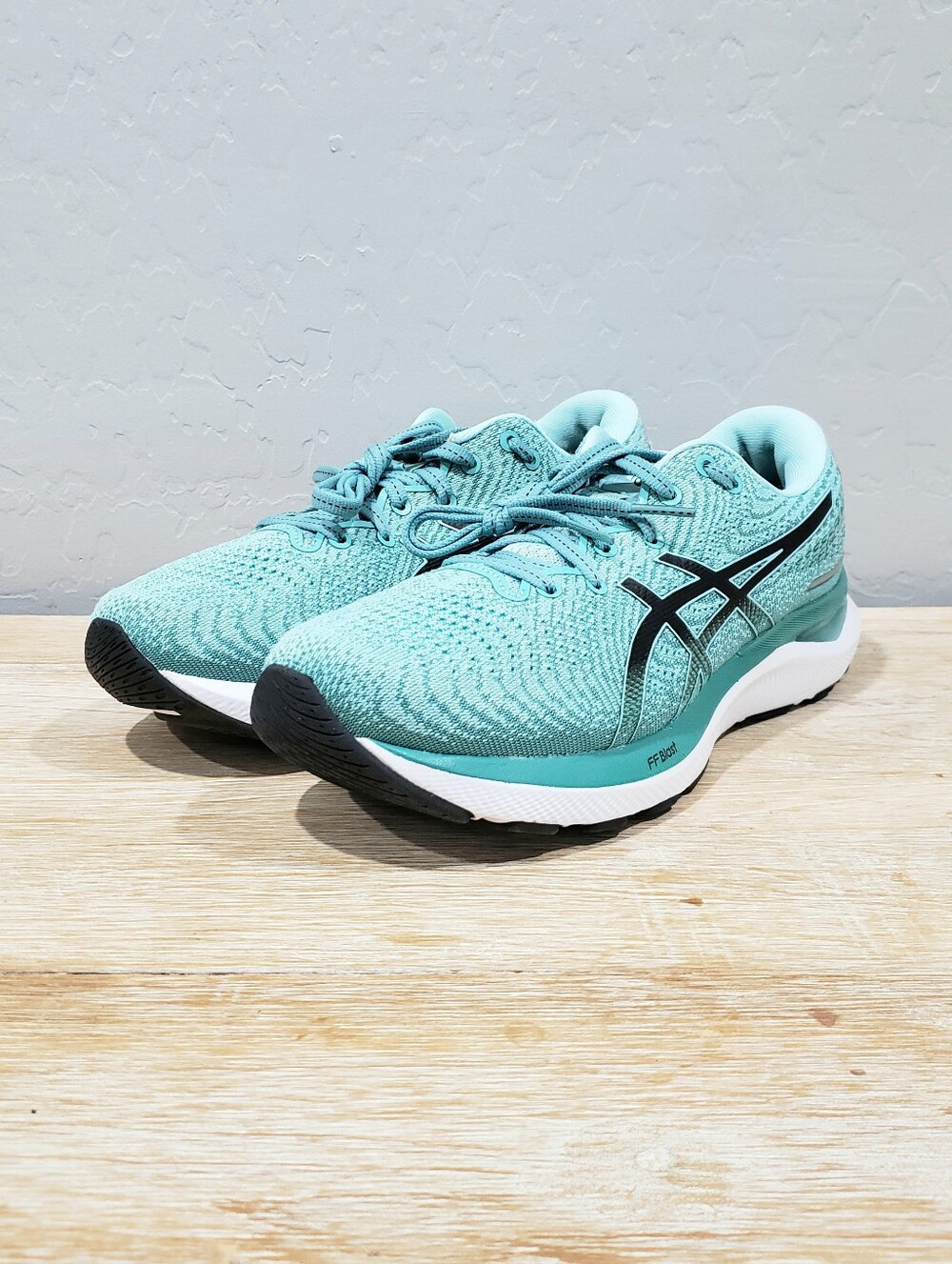 NWOB! ASICS Women's Gel-Cumulus 24 Running Shoes (8) Oasis Green/Black